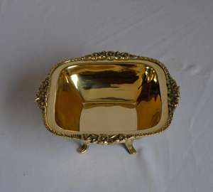 Plateau rond en laiton gaufré et nervuré de luxe moderne Hot Premium Vantage pour la maison et la cuisine Utilisation de Noël - Product Image 6