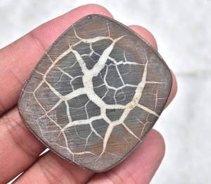 Septaria พลอยคาโบชองใหญ่สีดำใยแมงมุม,พลอยใสใยแมงมุมพลอยแอสไปเดอร์พลอยสีม่วงแดง - Product Image 4