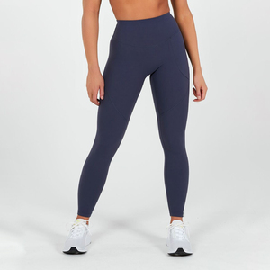 Leggings de sport noirs sans coutures en tricot extensible quadridirectionnel, respirants, écologiques, à taille haute, avec logo personnalisé pour femmes - Product Image 5