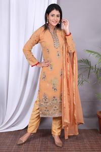 <b>Beautiful</b> Office Wear Cotton Rayon Printed Ladies Wear Kurti with Palazzo Indian Ready to Wear Low Price Wholesale - Product Image 3