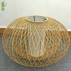 Pantalla de Lámpara de Bambú Ecológica Tallada a Mano con Diseño de Ángel, Procedente de Vietnam 2022 - Product Image 5