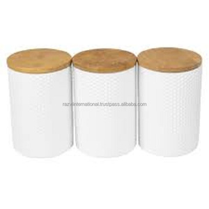 Recipiente blanco impreso con diseño antiguo en relieve con tapa de madera - Product Image 2