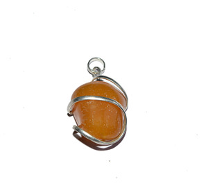 Pendentif en agate à trois pierres, poli et enveloppé, avec cristaux et strass, style religieux, à vendre - Product Image 1