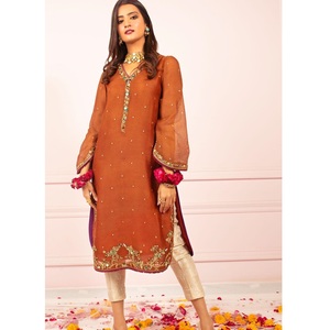 AJM TRADE HOUSE pakistanais et indien salwar kameez robe designer ethnique sarree costume par AJM TRADE HOUSE modèle 1095 - Product Image 1
