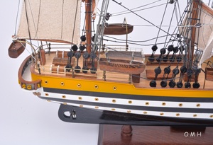 Stile antico 55cm Amerigo Vespucci modello di nave fatto a mano <span class=keywords><strong>in</strong></span> <span class=keywords><strong>legno</strong></span> cedro <span class=keywords><strong>mobili</strong></span> dipinti nautica <span class=keywords><strong>legno</strong></span> artigianato scatole di <span class=keywords><strong>legno</strong></span> da parete - Product Image 3