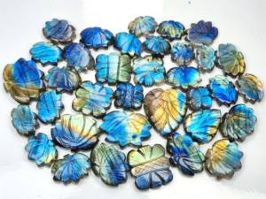 Cabujón de labradorita de fuego azul natural, forma de talla de flor de piedras preciosas para fabricación de joyas y diseño de anillos - Product Image 5