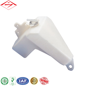 Fabricant de pièces automobiles en gros, réservoir de liquide de refroidissement pour MITSUBISHI CANTER 88'~95' - Product Image 1