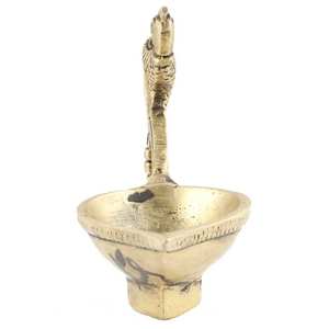 โคมไฟทองเหลืองตกแต่งด้วยมือ,โคมไฟน้ำมันแกะสลัก Diya Deepak ตกแต่งบทความปี BOL-360 - Product Image 3