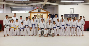 Wholesale Martial arts cheap karate uniforms Customization - Product Image 2