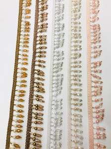 Custom made miroir brodé garnitures en pastel couleurs adapté pour la décoration et robe designers - Product Image 5