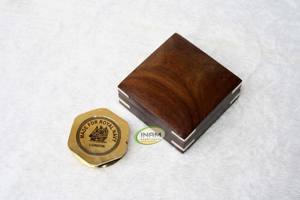 Caja Náutica de madera hecha a mano con brújula de latón pulido, artesanías de madera tipo melocotón para carteles de pared o exhibición - Product Image 2
