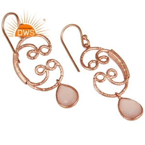 Pendientes de Calcedonia Rosa con Engaste de Bisel, Chapados en Oro Rosa de 18k, con Gancho de Plata de Diseño, Fabricante de Joyería - Product Image 2