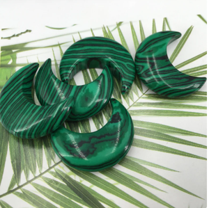 Wholesale Reiki Healing <b>Crystals</b> Natural Carved <b>Crystal</b> <b>Crafts</b> Moon Malachite <b>Crystal</b> Moon Best Gift - Product Image 2