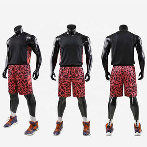 Ensemble uniforme de basket-ball sublimé réversible à séchage rapide personnalisé short en jersey taille plus pour hommes fabricant de kit de basket-ball d'équipe OEM - Product Image 6