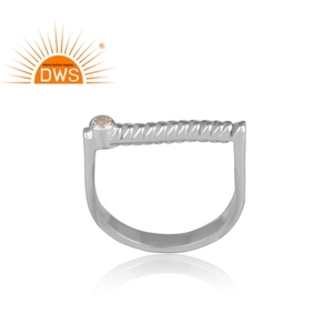 Bague en topaze naturelle à empiler, pierre précieuse blanche, bijou abstrait torsadé en argent fin, accessoire pour conception de bijoux - Product Image 2