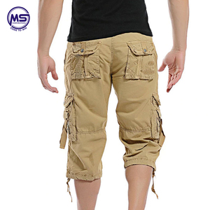 Pantalones cortos Cargo sueltos para hombre para el verano Patrón sólido Diseño de camuflaje Estilo casual Pantalones cortos para él - Product Image 3