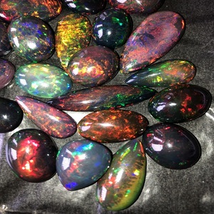 Opale de feu naturelle de qualité AAA en traitement chauffé certifié IGI noir - Product Image 6