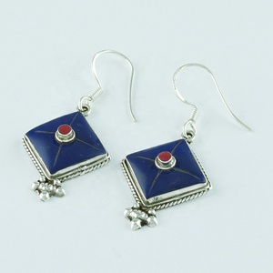Boucles d'oreilles en argent sterling 92.5 faites à la main nouveau design avec pierre de corail lapis pour les mariages fêtes directement de l'Inde grossiste - Product Image 3