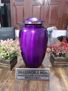 Urne de crémation pour adultes en aluminium imprimé violet et noir Brassworld Inde Fournitures funéraires en métal - Product Image 4