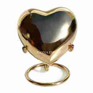 Urne funéraire artisanale en laiton en forme de main de prière, urne funéraire en laiton gravée en forme de cœur pour cendres, urne funéraire en bronze massif en forme de cœur pour cendres, urne funéraire souvenir en forme de cœur. - Product Image 3