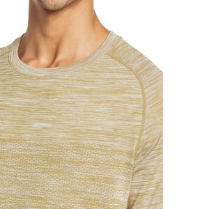 Camiseta ajustada con cuello redondo Camiseta verde oliva sin costuras Camiseta de rendimiento Camisetas superiores - Product Image 4