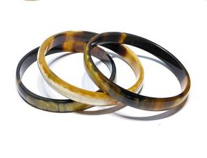 Conjunto de brazaletes de joyería de cuerno natural Pulseras Brazaletes a precio muy barato por United Trade World - Product Image 2