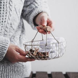 ชั้นวางไข่รูปตะกร้าไข่โลหะเคลือบผงสีดำทันสมัยเหมาะสำหรับการจัดเก็บและจัดแสดงในห้องครัว - Product Image 5