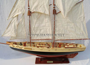 BLUENOSE II Maquettes de bateaux en bois laqué de haute qualité Artisanat du Vietnam Livraison rapide Cadeaux de fantaisie - Product Image 5