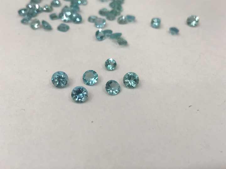 Natural Neon Blue Apatite Round Brilliant Cut Gemstones Crystal Material for Jewelry Making Including Necklace Certified by IGI