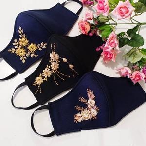 BEAUTIFUL--SILK OU COTON FABRIC--ACCESSORIES FOR--FACE AVEC ÉLÉGANT BRODERIE AVEC DABKA BELLE MAIN ZARDOZI TRAVAIL @ 2021 - Product Image 1