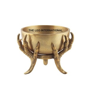 Bol décoratif rond classique en forme de patte de poule, base plaquée or métallique, pour servir des aliments, des fruits, du chocolat - Product Image 1