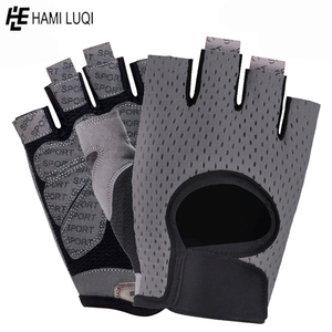 wholesale Fitness Gloves Half Finger For Gym Exercise Fitness Training Made of Microfiber - Product Image 4