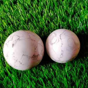 Esfera de piedra de ágata elegante, piedra preciosa de howlita pulida de alta calidad para Feng Shui y estilo de hada disponible en venta al por mayor - Product Image 2