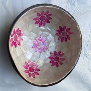 High Quality Vietnam Coconut Painting Bowl - Product Image 1