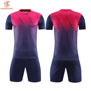 Camiseta de Fútbol Personalizada con Sublimación, Secado Rápido, 100% Poliéster, Ropa Deportiva, Color y Diseño Personalizados, Alta Calidad, Pakistán - Product Image 3