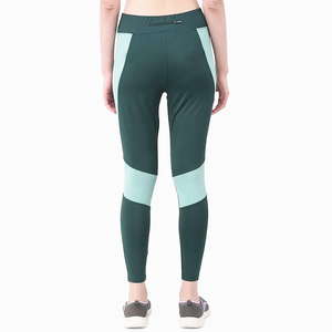 Pantalones de Yoga para mujer, Capri de Color sólido con diseño de retales, Legging de Fitness con logotipo personalizado, precio al por mayor, novedad de 2022 - Product Image 4