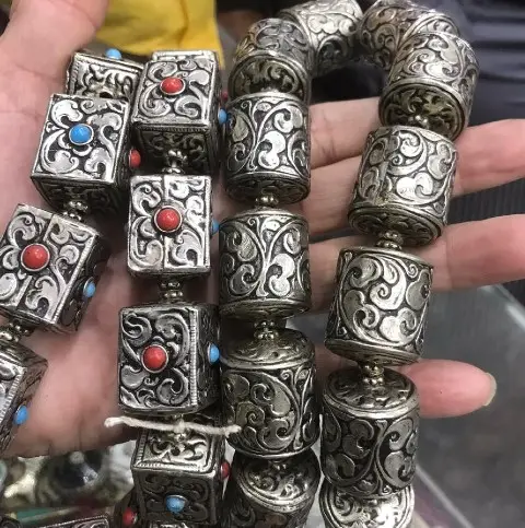Contas de jóias tibetanas do metal branco