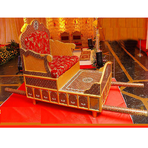 Doli de mariée de créateur pour la grande entrée Mariage parfait Entrée de la mariée indienne Doli Entrée de la mariée unique Palki Décor de scène de mariage - Product Image 1