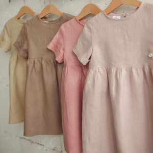 Robe de bébé élégante de créateur 2021 personnalisable en taille et en couleur robe pour enfant à manches courtes - Product Image 1