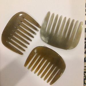 Combs made from farmed cow horns - Product Image 5