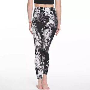 Leggings de yoga suaves con logotipo personalizado de cintura alta, pantalones ajustados para mujer, mallas atléticas para correr para entrenamientos intensos - Product Image 2