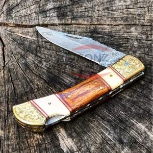 Couteau de poche pliant damas fait à la main, nouveau Style couteau de survie en plein air à manche en bois de rose - Product Image 4