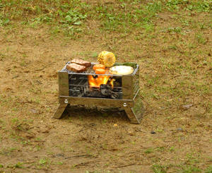 Barbecue portable pliable pour le camping, en acier inoxydable chromé, mini, avec dispositif de sécurité anti-flamme, pour toutes les saisons - Product Image 3