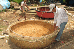 เรือไม้ไผ่ทรงกลมแบบดั้งเดิม ทำด้วยมือ เป็นมิตรกับสิ่งแวดล้อม เหมาะสำหรับตกแต่งบ้าน สวน รีสอร์ท โรงแรม ส่งออกจากเวียดนาม - Product Image 4