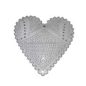 Décoration Murale en Fer Blanc en Forme de Cœur à Motifs Floraux Style Moderne, Écologique, Durable, 100% Fait Main, Accessoire pour la Maison - Product Image 1