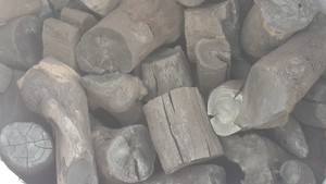 Charbon de café du Vietnam en sacs de 7 kg |   Qualité constante, forte résistance thermique, prêt à l'exportation - Product Image 4