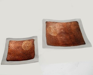 Plateau de service en bois poli, haut classique, élégant et personnalisé à la main, vintage, moderne et élégant - Product Image 5