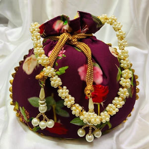 กระเป๋าราตรีลายดอกไม้สไตล์พื้นเมืองพร้อมกระเป๋าถือบุผ้าซาติน - Product Image 1