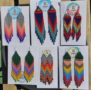 Boucles d'oreilles multicolores en perles, 1 paire, boucles d'oreilles à franges, perles, cadeau d'anniversaire - Product Image 1