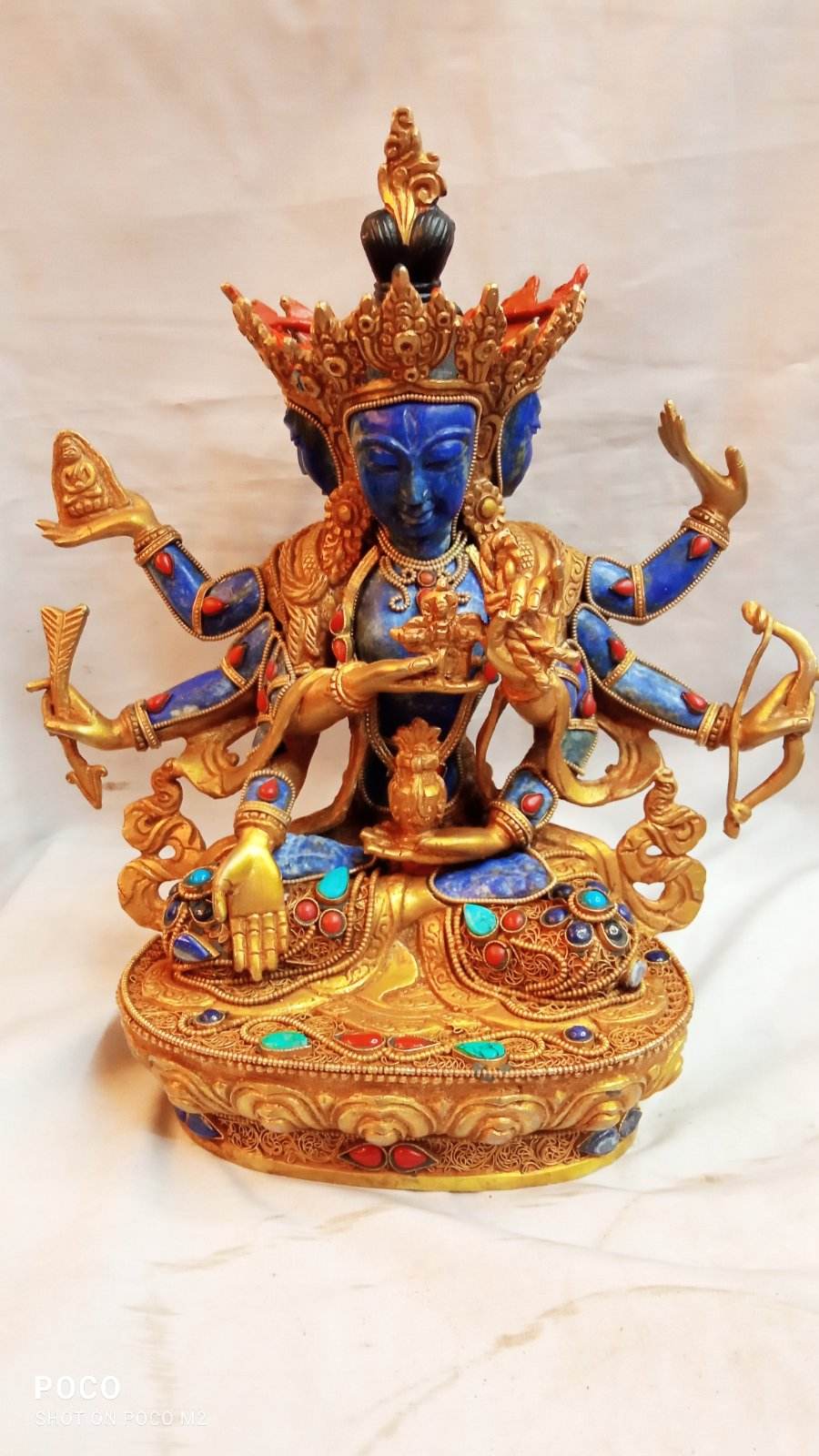 สีเหลือง